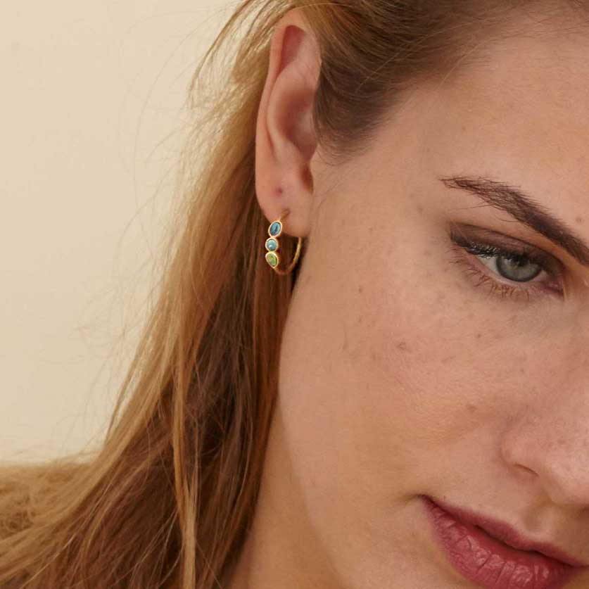  Blue Topaz and green Tourmaline Hoops on model 18k Gold - Perle de Lune