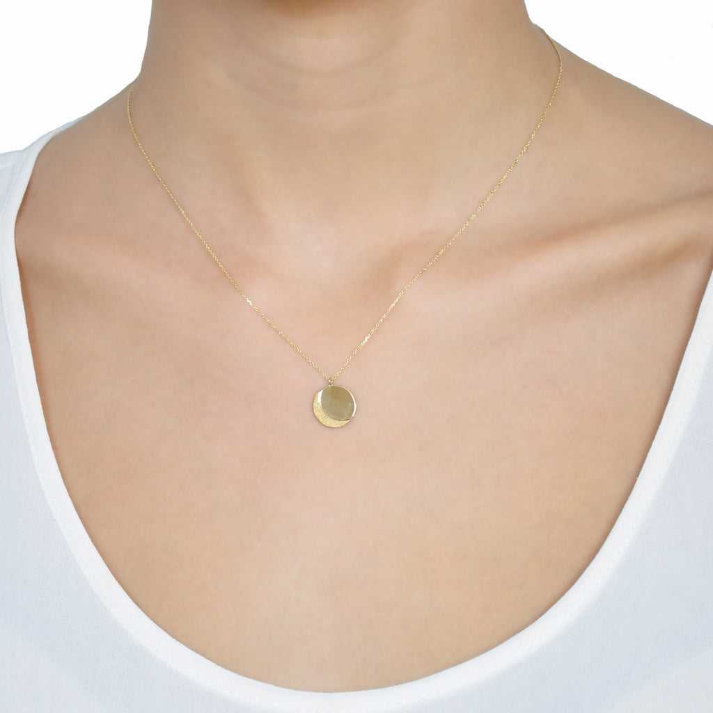 Over The Moon Medal Necklace 18k Yellow Gold - Perle de Lune